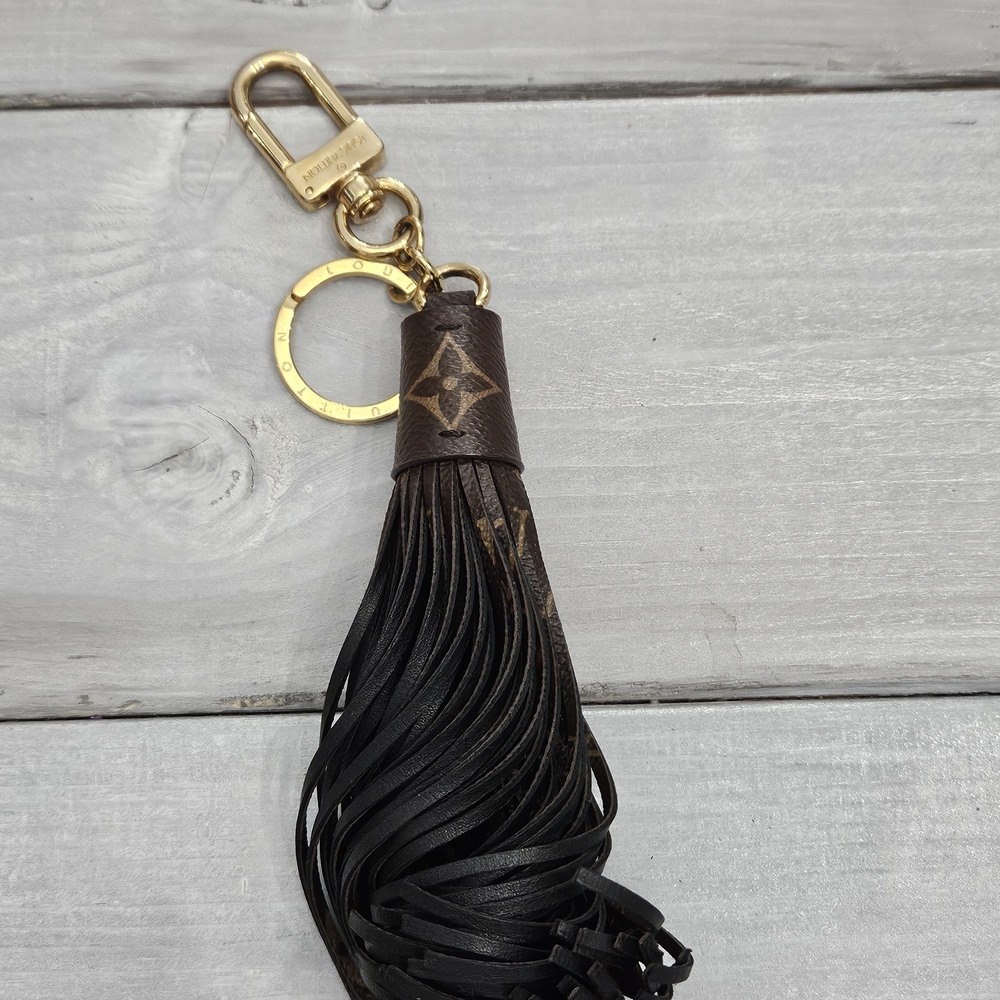 Louis Vuitton Monogram Tassel Charm Key Holder - Picture 7 of 9